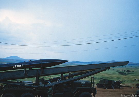 US ARMY / United States Army Kurzstreckenrakete / Surface to Surface Missile MGR-1 Honest John mit M289