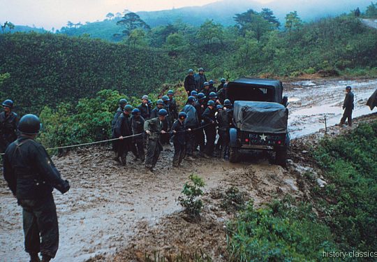 US ARMY / United States Army Riku Highway O-Joe Japan - Jeep Willys-Overland M38