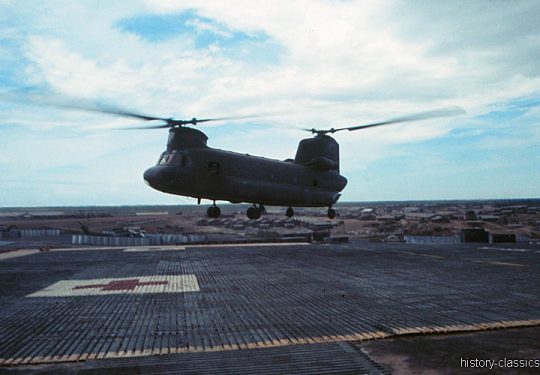 US ARMY / United States Army Boeing CH-47 Chinook - Camp Adams