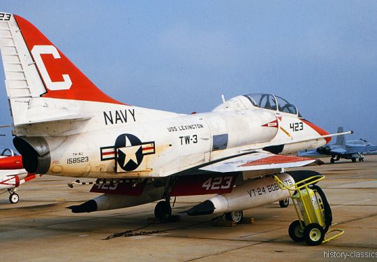 US NAVY / United States Navy Douglas TA-4J Skyhawk / Trainer