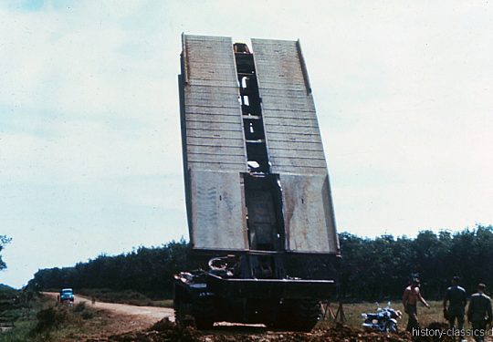 US ARMY / United States Army Brückenlegepanzer / Tank Launcher Scissors Bridge M48 - Vietnam- Krieg / Vietnam War