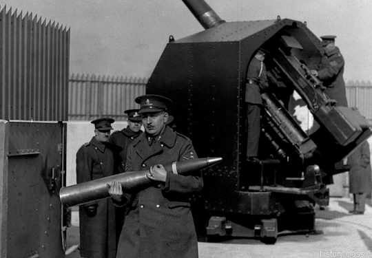 Flugabwehrkanone Großbritannien 2. Weltkrieg QF 4,5 inch 113 mm / Anti Aircraft Gun Great Britain