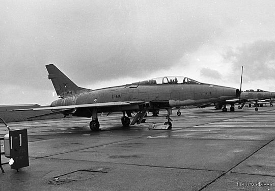 Französische Luftwaffe / French Air Force / l'Armée de l'Air North American F-100F Super Sabre