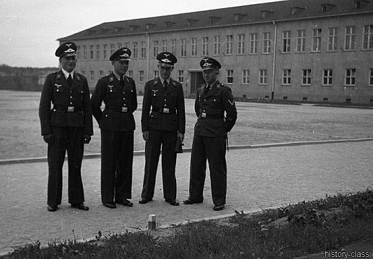 Uniformen Wehrmacht Luftwaffe / Uniforms Wehrmacht German Air Force