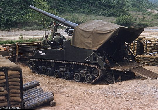 S ARMY / United States Army Selbstfahrlafette  M40 155 mm / Gun Motor Carriage GMC M40 6.1 Inch - Korea-Krieg / Korean War