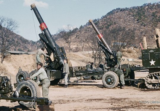 US ARMY / United States Army High-Speed Tractor M4 & Schwere Feldhaubitze M115 203mm / Heavy Howitzer M115 8 Inch - Korea-Krieg / Korea War - 17th Field Artillery Regiment