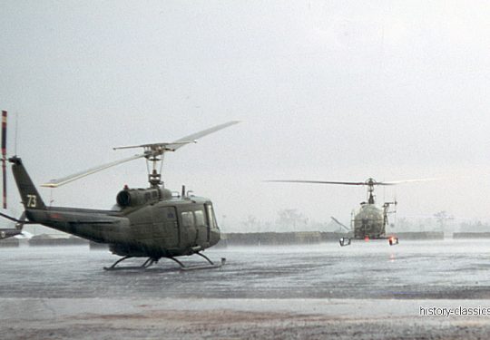 USA Vietnam-Krieg / Vietnam War - Bearcat Base - Bell UH-1D & Hiller H-23 Raven