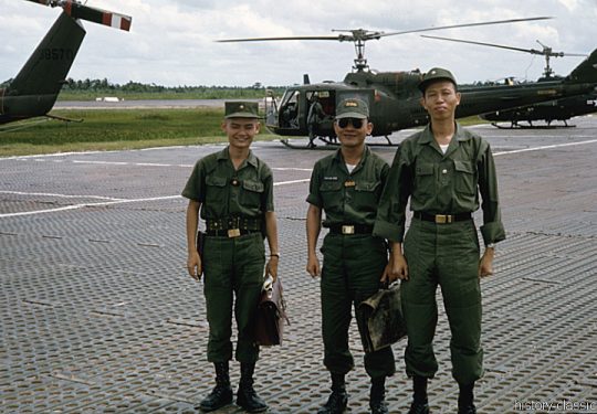 US ARMY / United States Army Bell UH-1B - Vietnam War