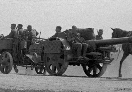 Wehrmacht Heer Armeepferde Pferdegespanne - Artillerie mit Feldkanone K15/16(t) K410(i) 15,2 cm / Ex Tscheslowakei Autokanone M.15/16