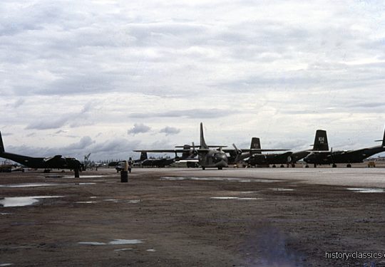 USA Vietnam-Krieg / Vietnam War - Da Nang Air Base - USAF United States Air Force Fairchild C-123 Provider