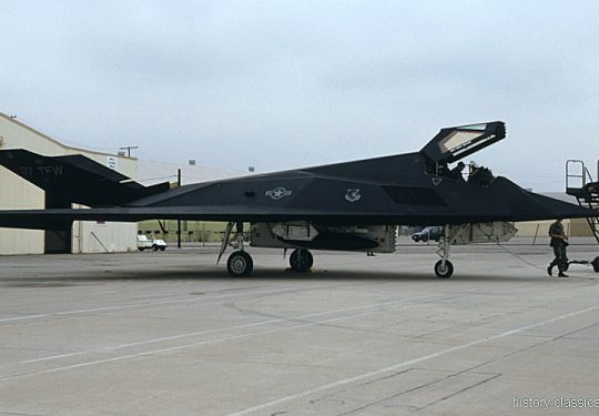 USAF United States Air Force Lockheed / Lockheed Martin F-117A Nighthawk