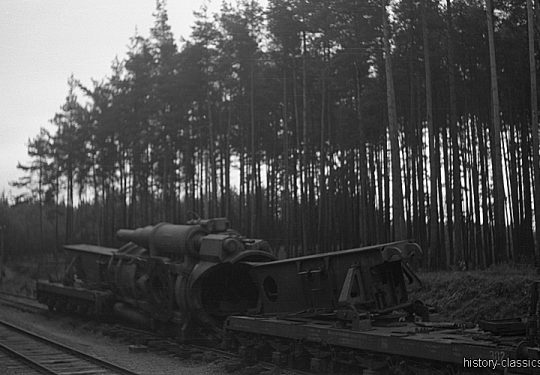 Wehrmacht Heer Eisenbahngeschütz / Railway Gun - Schwerer Gustav / DORA - 80 cm / 31.5 inch