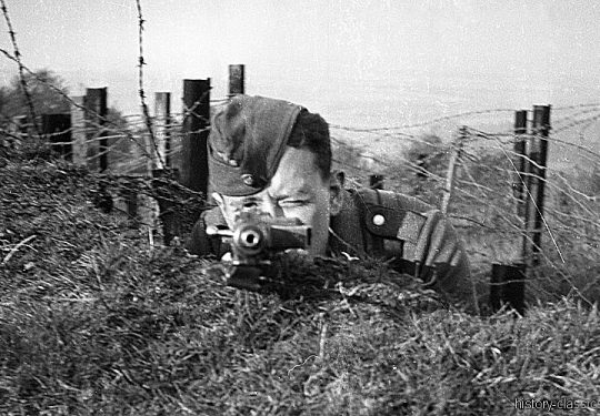 Wehrmacht Heer Maschinenpistole MP 18