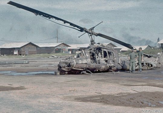 USA Vietnam-Krieg / Vietnam War - VICTIMS - Bell UH-1D
