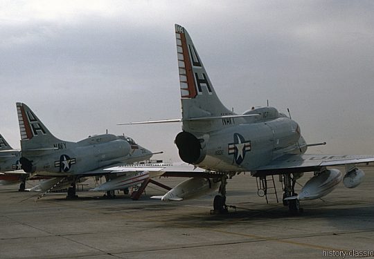 US NAVY / United States Navy Douglas A-4F Skyhawk