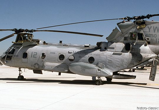 USMC Unites States Marine Corps Boeing-Vertol CH-46F Sea Knight