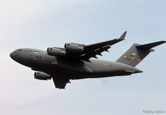 USAF United States Air Force Boeing C-17 Globemaster