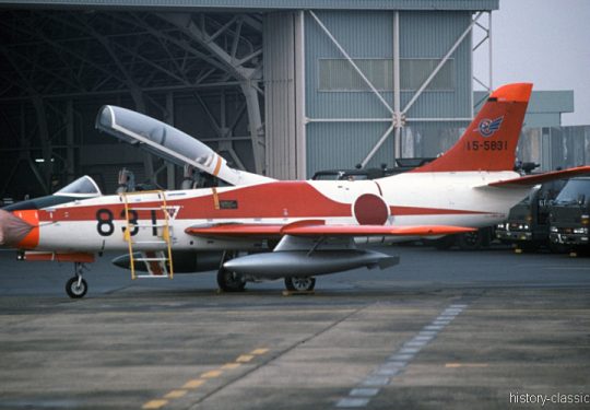 Japanische Luftwaffe JASDF Fuji T-1