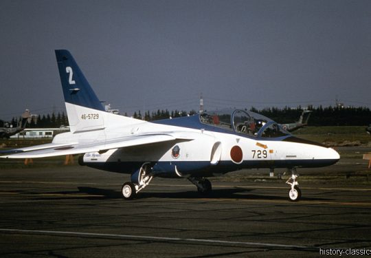 Japanische Luftwaffe JASDF Kawasaki T-4