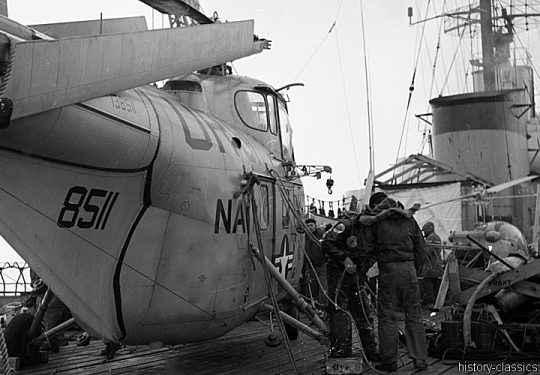 US NAVY / United States Navy Sikorsky HO4S-3 - Operation Deep Freeze I - 1955 / 1956  - USA Task Force 43