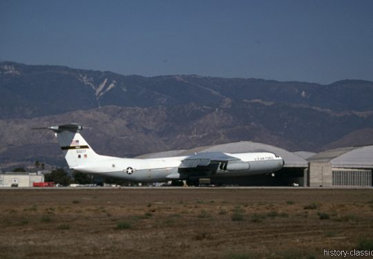 USAF United States Air Force Lockheed C-141 Starlifter