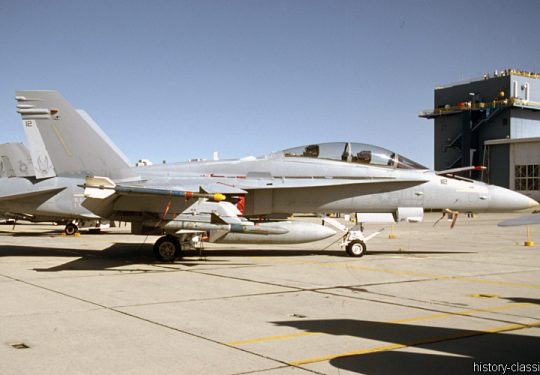 US NAVY / United States Navy McDonnell Douglas TF-18A Hornet