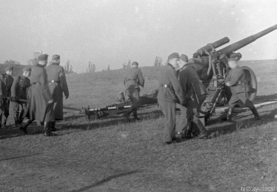 Wehrmacht Heer Schwere Kanone s.K 18 10 cm (10,5 cm)