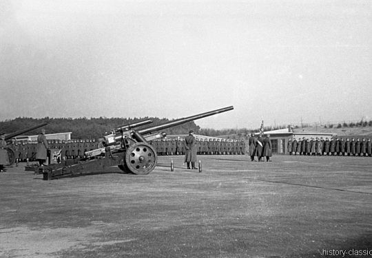 Wehrmacht Heer Schwere Kanone s.K 18 10 cm (10,5 cm) - Appell
