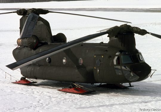 US ARMY / United States Army  Boeing CH-47 Chinook