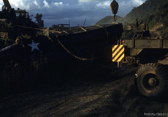 USA Korea-Krieg / Korean War - US ARMY / United States Army Kran / Medium Wrecker Truck M60 & Army Truck M211
