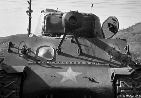 US ARMY in Süd Korea 1955 Hafen Pusan Panzer M4A3 Sherman - US Army in the Republic of Korea (ROK) / South Korea 1955 Pusan Harbour Panzer M4A3 Sherman