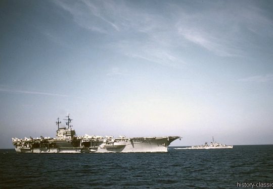 US NAVY / United States Navy Flugzeugträger Forrestal-Klasse / Aircraft Carrier Forrestal-Class - USS Forrestal CV-59