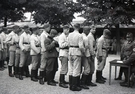 Reichsarbeitsdienst RAD Ausbildung - The Reich Labour Service Training School