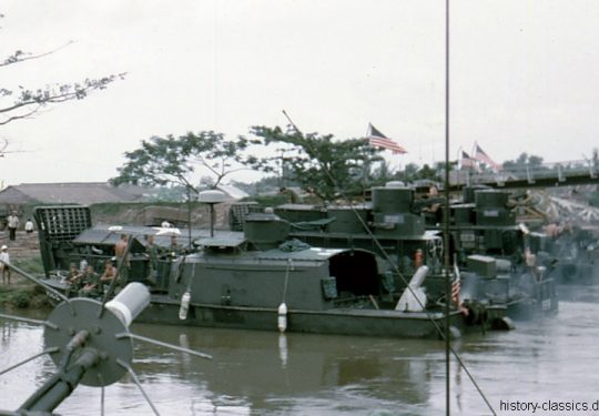USA Vietnam-Krieg / Vietnam War - ATC Armored Troop Carrier / Tango-Boat & ASPB Assault Support Patrol Boat / Alpha-Boat
