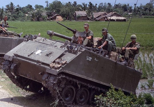 US ARMY / United States Army Armored Flamethrower M132 / Zippo - Vietnam-Krieg / Vietnam War