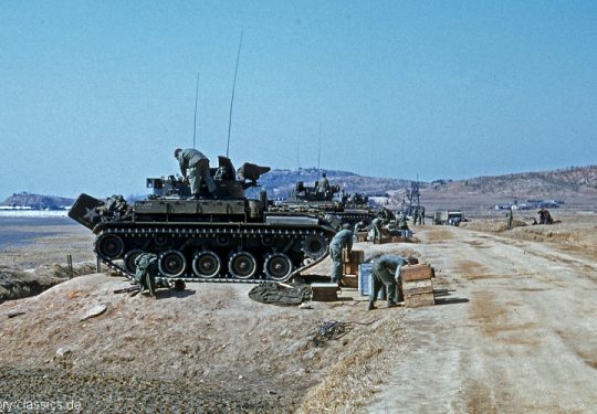 US ARMY / United States Army Flakpanzer / Self-Propelled Anti-Aircraft Gun M42 Duster
