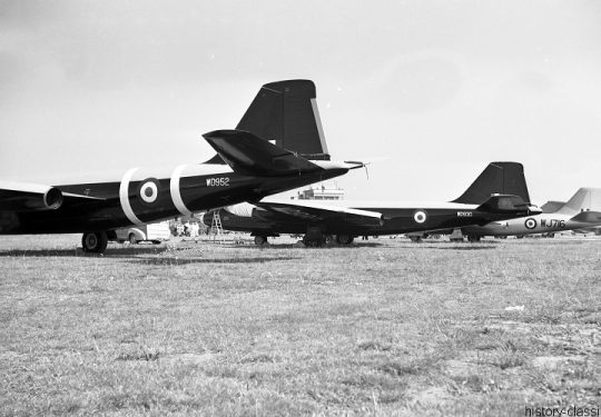 ROYAL AIR FORCE English Electric Canberra B2
