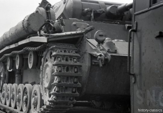 2. Weltkrieg Wehrmacht Europa – Vorbereitung zum Einmarsch und Besetzung Frankreich - Panzertransport Panzerkampfwagen III PzKpfw III Panzer III Ausf. E