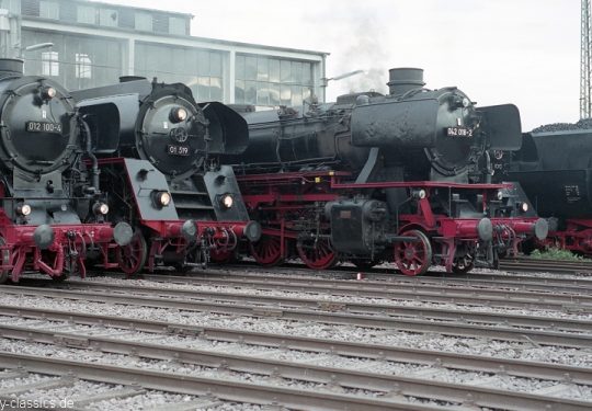 Deutsche Bundesbahn Dampflokomotive Baureihe BR 042