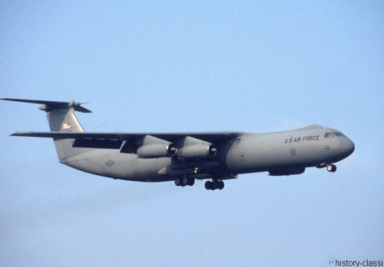 USAF United States Air Force Lockheed C-141C Starlifter