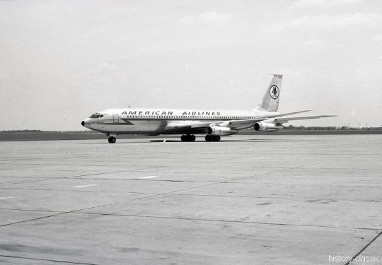 American Airlines Boeing 707-123B