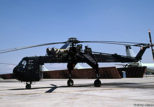 US ARMY / United States Army Sikorsky CH-54A Tarhe / S-64 Skycrane