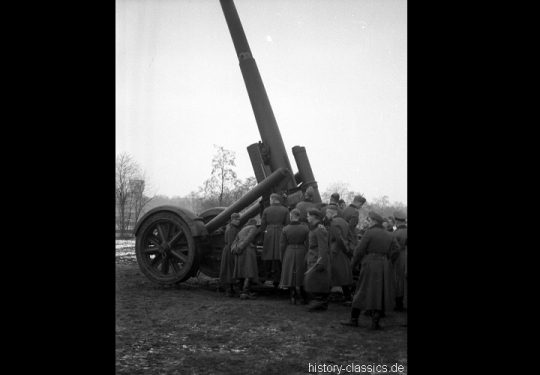 Wehrmacht Heer Ausbildung – Mörser 18 21 cm