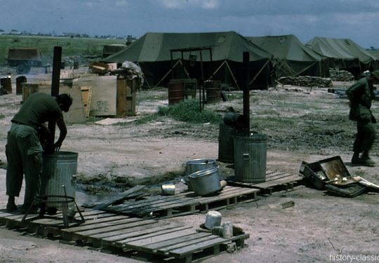 USA Vietnam-Krieg / Vietnam War - 24th Evacuation Hospital Long Binh - Logger Site Umgebung / Nachbarschaft / Neighborhood
