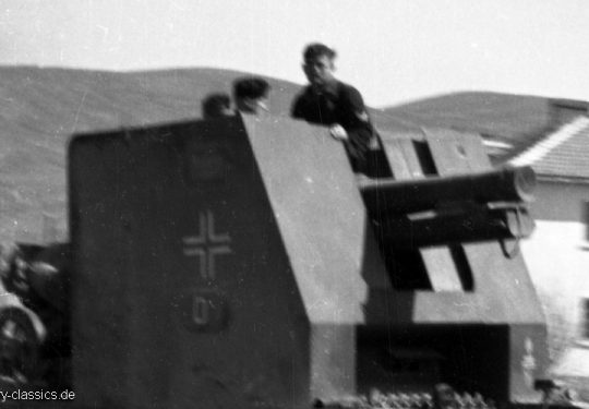 Wehrmacht Heer Sturmpanzer I / Bison I mit sIG 33