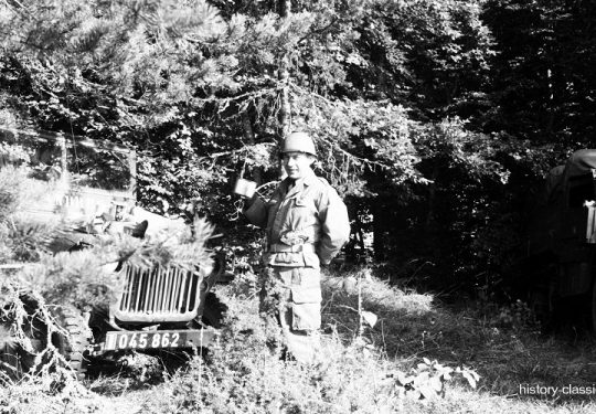 Französisches Heer / French Land Forces (Army) / Armée de terre / Troupes Coloniales / Troupes de Marine Geländewagen Willys MB / Willys Jeep
