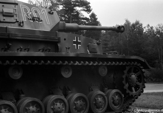 Wehrmacht Heer Panzerkampfwagen IV PzKpfw IV Panzer IV Ausf. H - Befehlspanzer R01