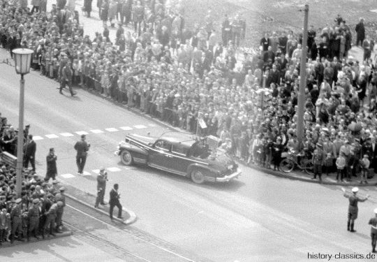 Militärparade Berlin 1965 Frankfurter Tor